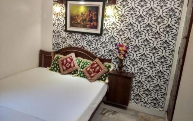 Shiva Guest House