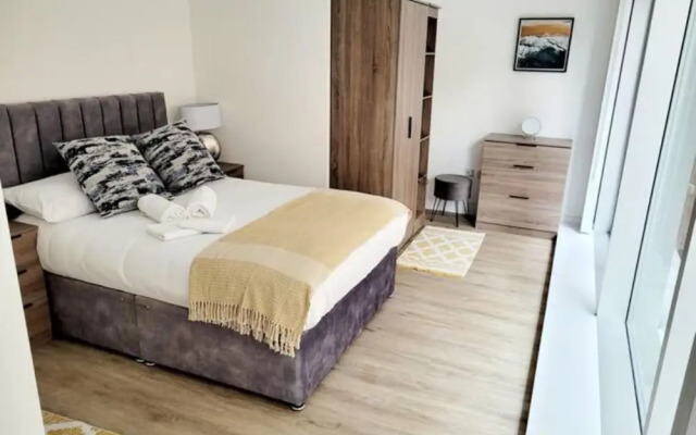 Luxury, Modern, 1 Bed, Citycentre,familyfriendly