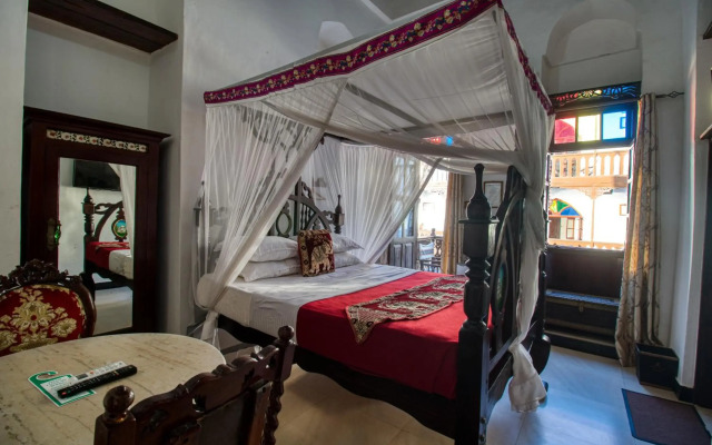 Tembo House Hotel & Apartments