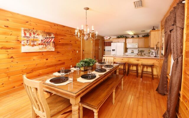 Pinnacle View 7B - Three Bedroom Chalet