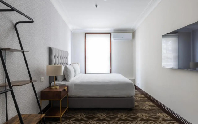 Southern Cross Hotel
