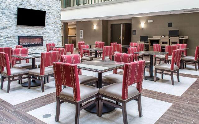 Comfort Suites Near Potomac Mills