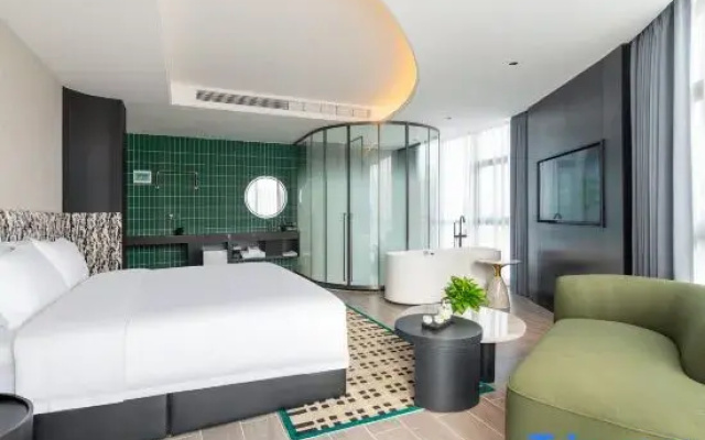 Qiwuli Hotel (Foshanxi Railway Station Shadi Airport)