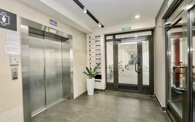 4 Ugla (Четыре угла) на Максима Горького 149