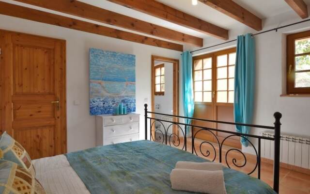 Mallorca traditional stone village house