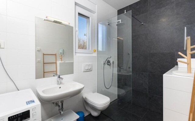 Beautiful Home in Crikvenica With 3 Bedrooms and Wifi