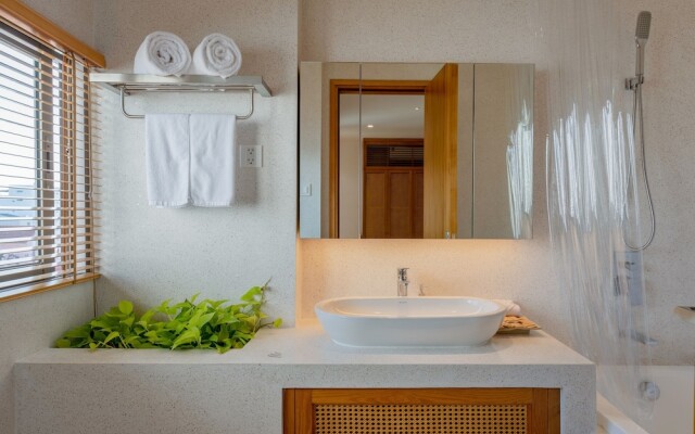 Prana Boutique Hotel and Apartments