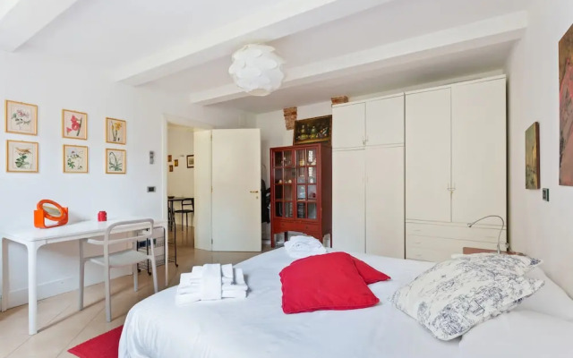 Riva Di Biasio Lovely Flat