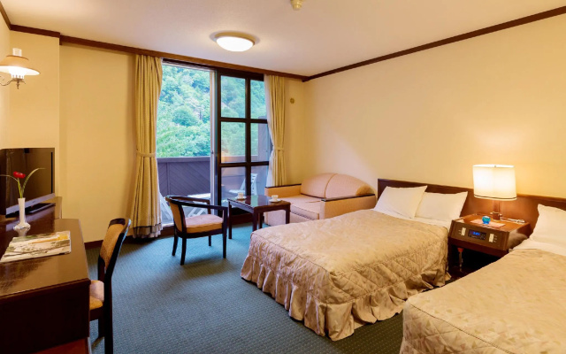 Hotel Hotaka – Guest Rooms – Takayama