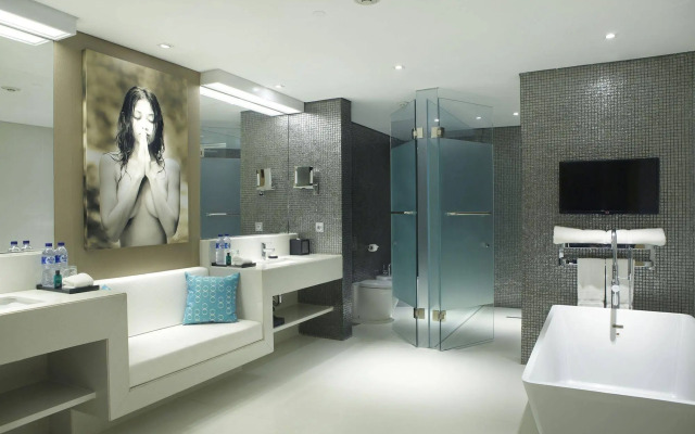 Double-Six Luxury Hotel