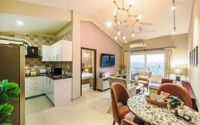 Alaya Stays Veera Serina 3 BHK with Pool