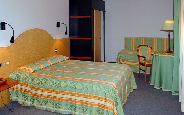 Hotel Gentile Da Fabriano