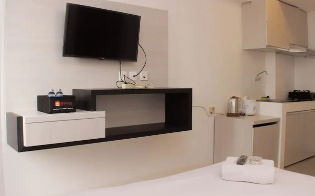 Cozy Living Studio At Urbantown Apartment Karawang