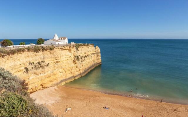 Andorinha 2 bedroom apart-close to the sea-Algarve