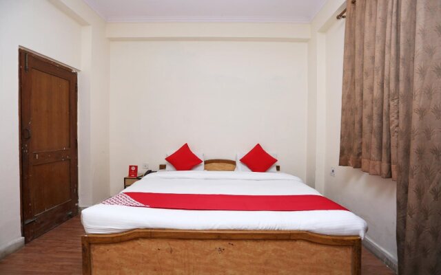 Hotel Dolphin by OYO Rooms