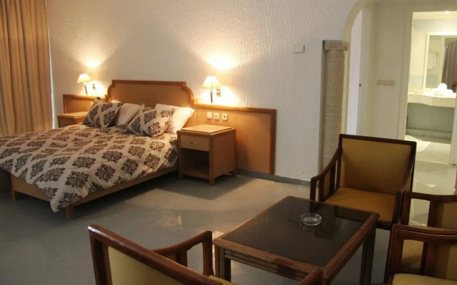 Hotel Royal Jinene
