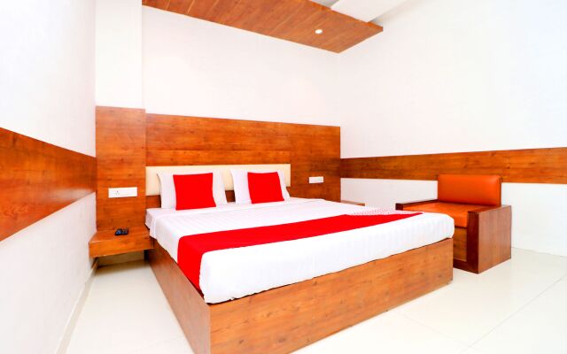 OYO 3131 Hotel BR Inn