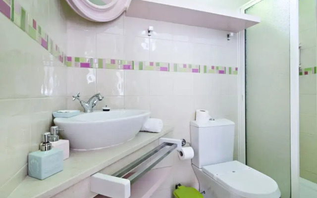 Bluesky in Faro With 1 Bedrooms and 1 Bathrooms