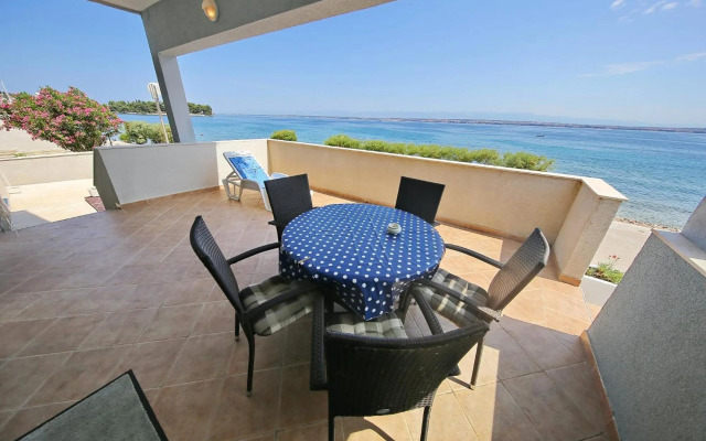 Punta Preko Apartments