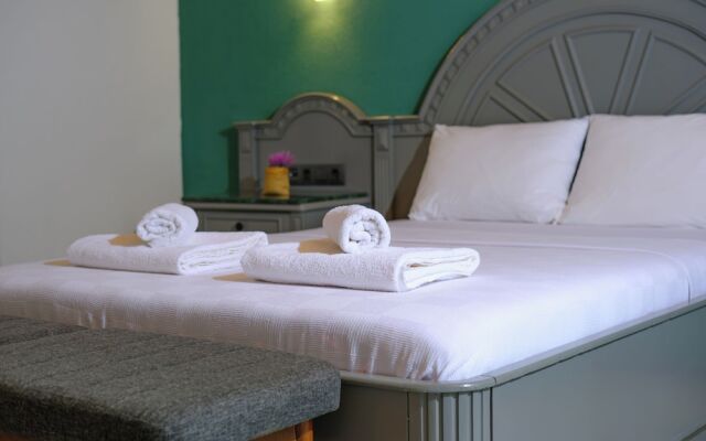 Sun Shine Butik Otel Kaş