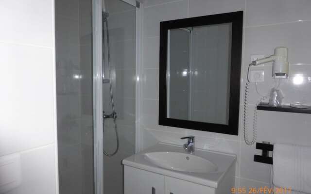 The Originals Access, Hostellerie des Pins