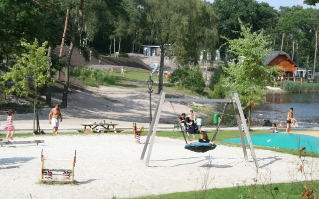 Well Furnished Chalet Near Brunssummerheide