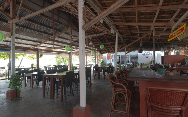 OYO 853 Malapascua Beach And Dive Resort