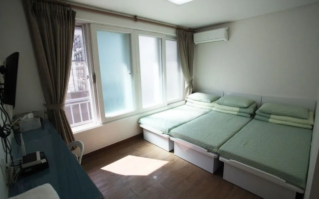 G-star Guesthouse