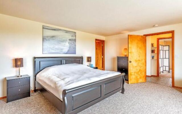 Surf Watch House in Copalis Beach