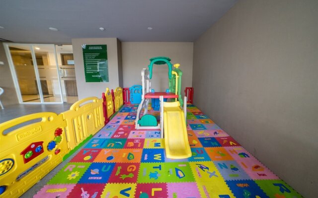 Stylish and Spacious Studio Galeri Ciumbuleuit 3 Apartment