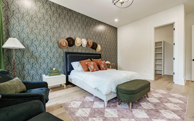 The Row on West Iris