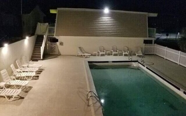 Holden Memories #67108 - 3 Br Condo