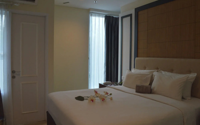 Giia Sanno Menteng