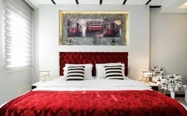 Taksim Doorway Suites