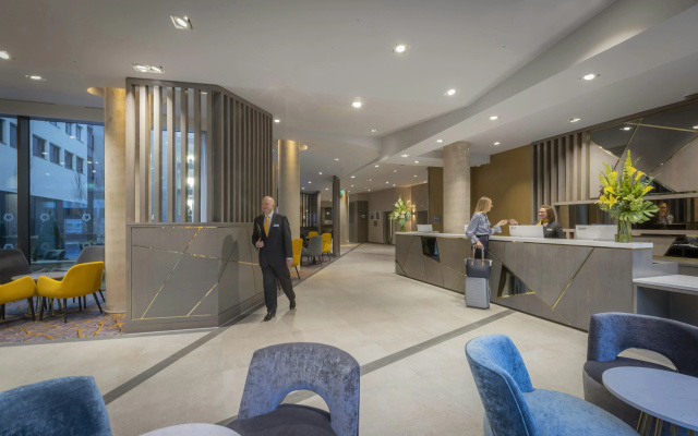 Maldron Hotel Newcastle - Image 2