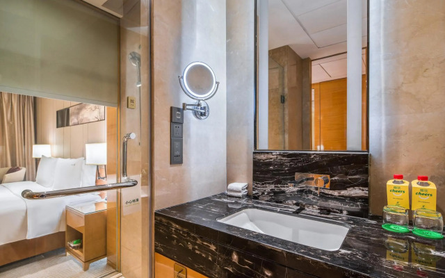 Holiday Inn Chengdu Oriental Plaza by IHG