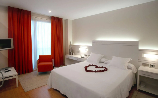 Отель B&B Hotel Tarragona Valls