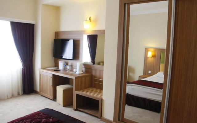 Palan Hotel