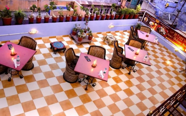 Hem Guest House