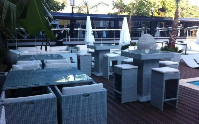 Hotel Emir