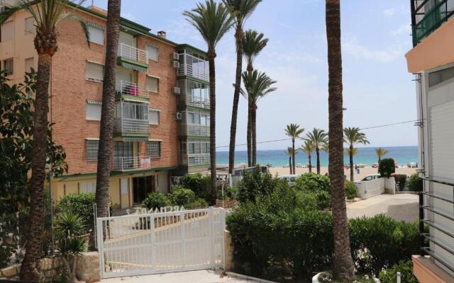 Archanda, apartamento en 1ª línea de playa