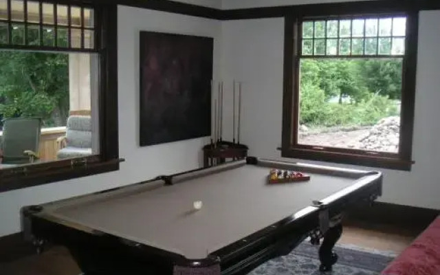 Blossom's Bed & Breakfast