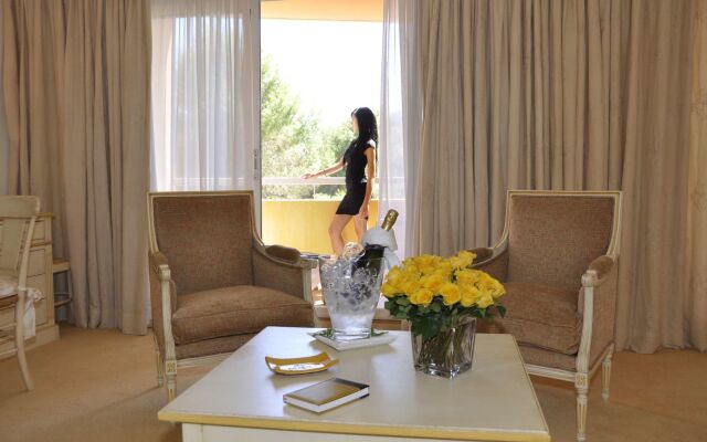 Hotel Omega