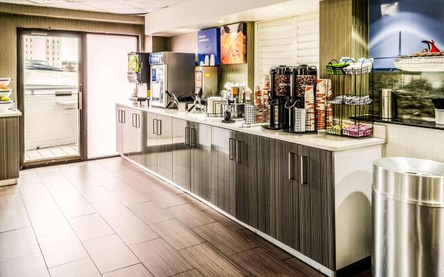 Comfort Inn Downtown Charleston