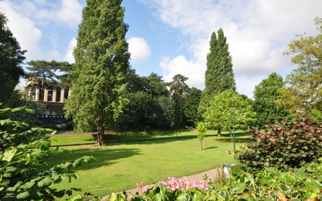 Hampshire Court in Bournemouth