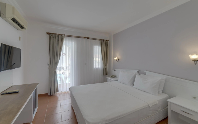 Karbel Beach Hotel