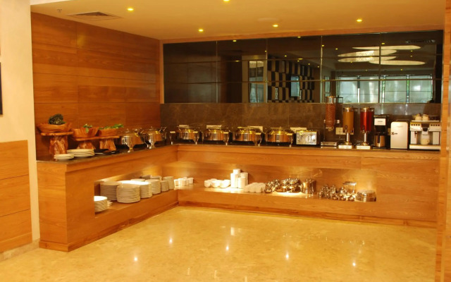 Glades Hotel