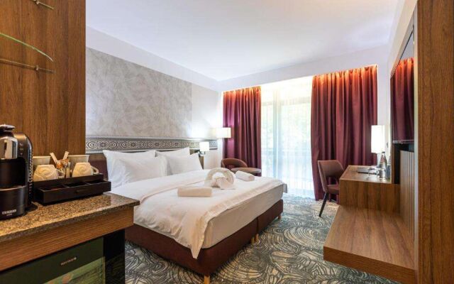 Hotel Crystal