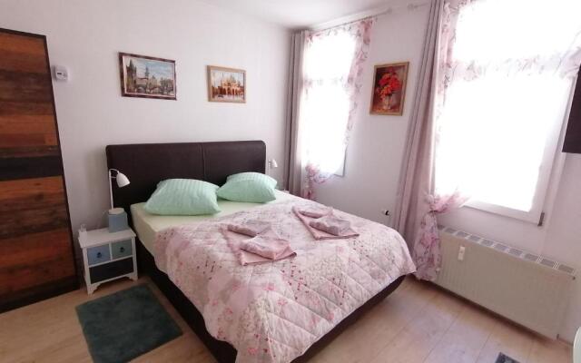 Ferienwohnungen Burgfrieden 6