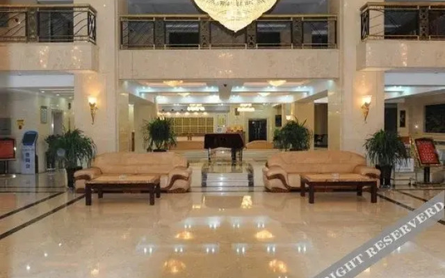 Mystic Lake Grand Hotel